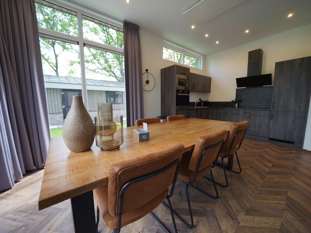 Pavilion 6 | Boeken bij Flickmyhouse