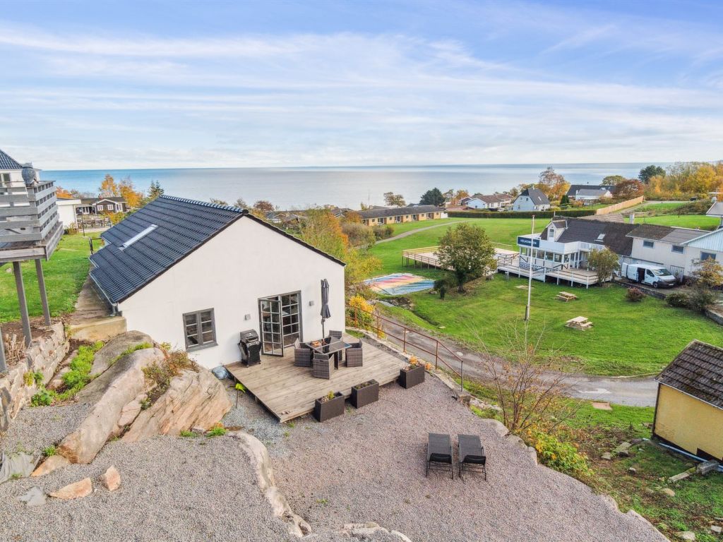 "Eleana" - 300m from the sea | Boeken bij Flickmyhouse