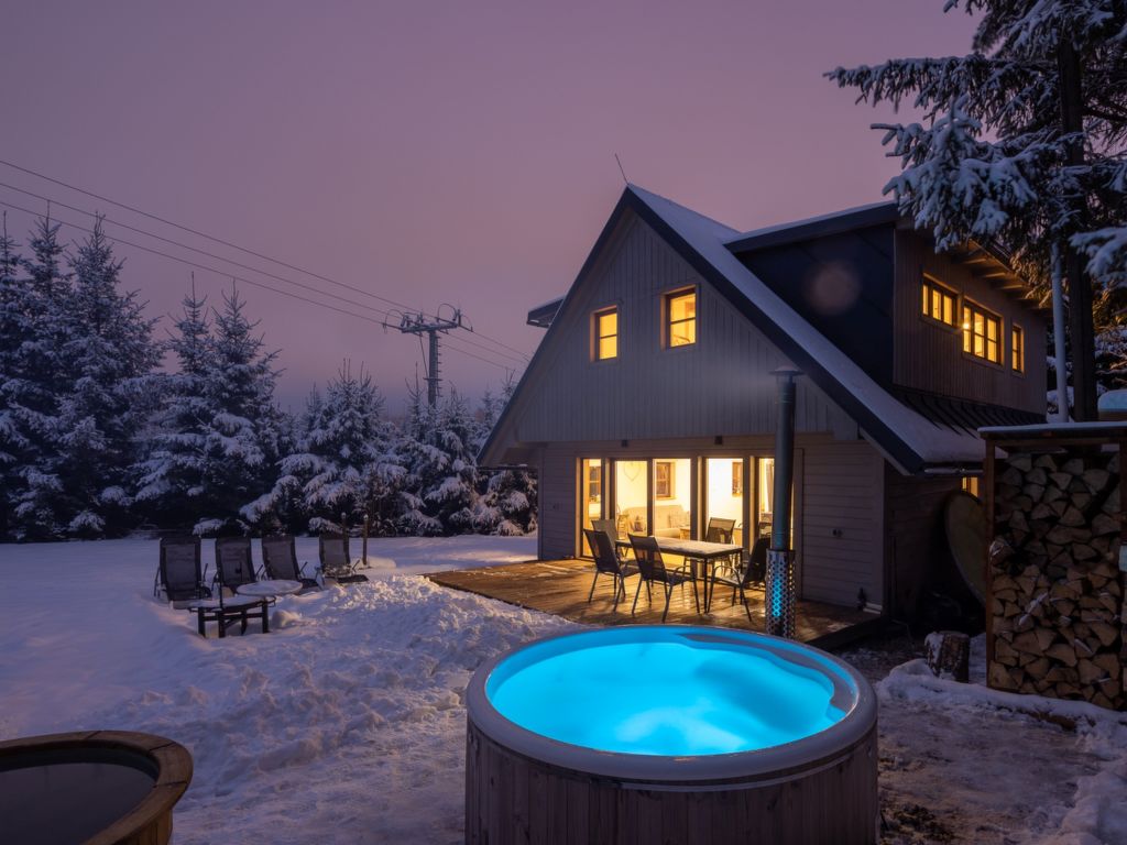 Pod Liščím Kopcem 6+4 | Boeken bij Flickmyhouse