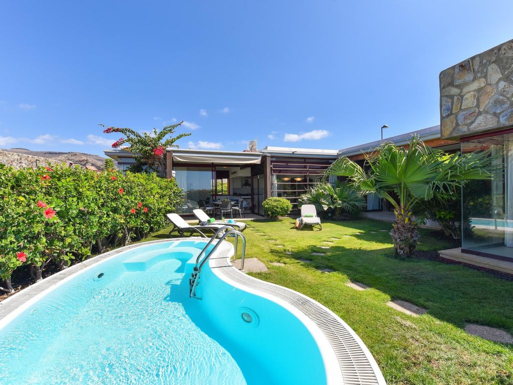 Villa Tauro 2 | Boeken bij Flickmyhouse