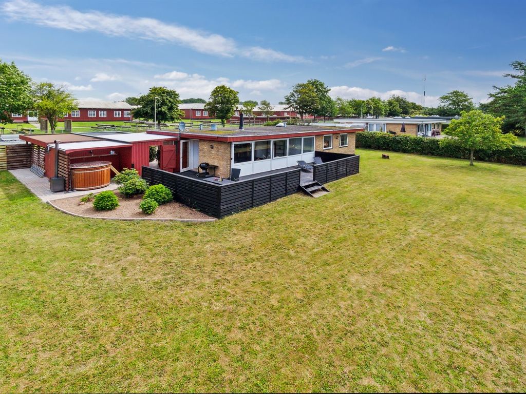 "Simon" - 1km from the sea | Boeken bij Flickmyhouse