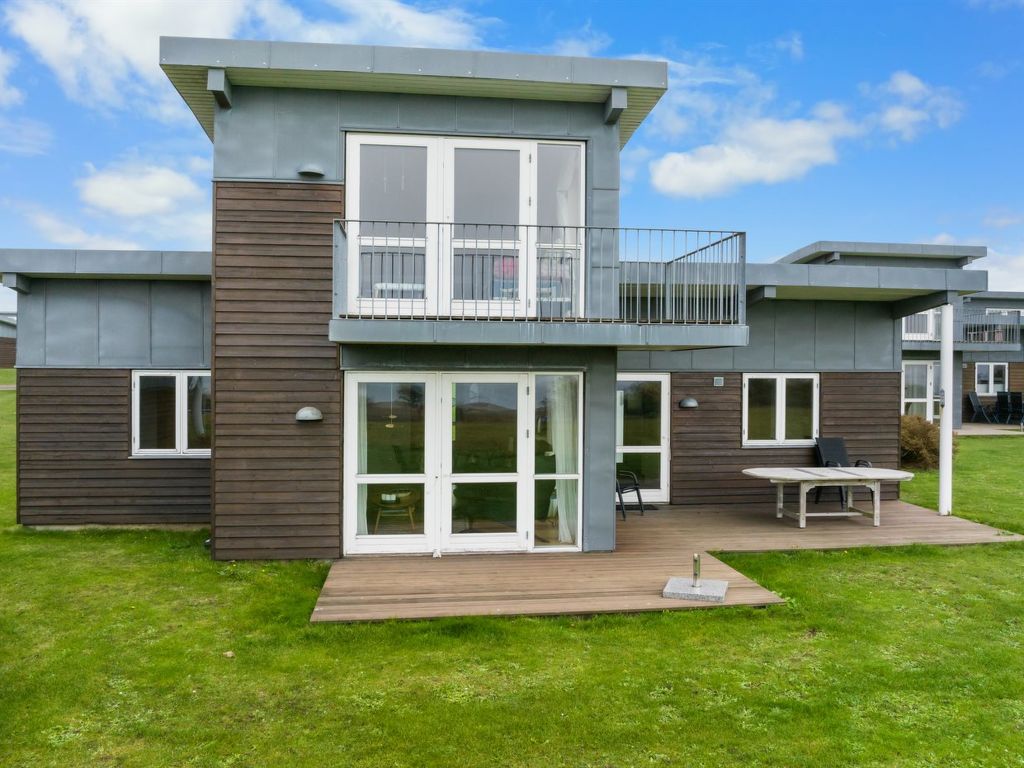 "Krum" - 300m from the sea | Boeken bij Flickmyhouse