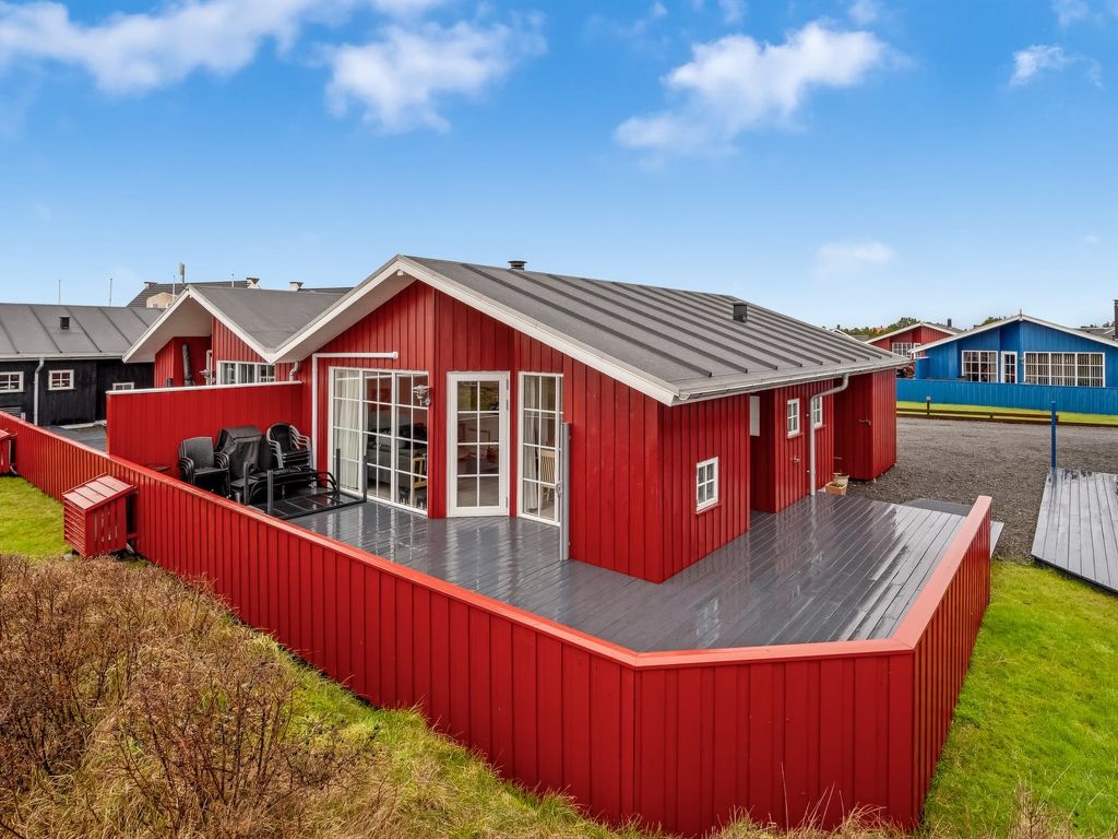 "Binta" - 300m to the inlet | Boeken bij Flickmyhouse