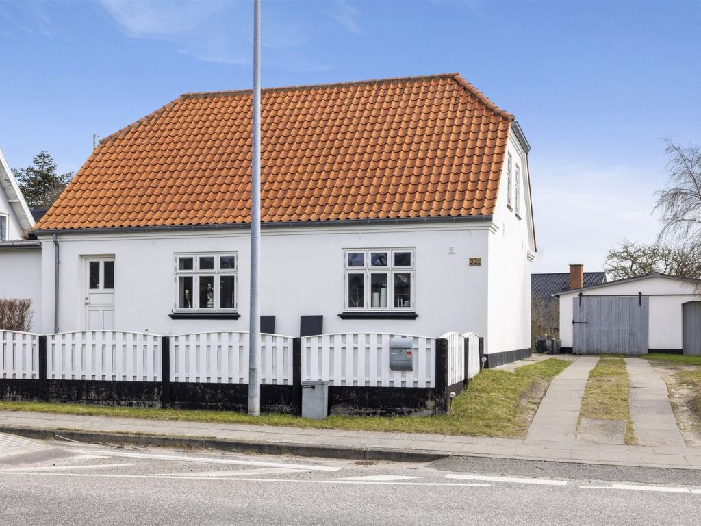 "Afke" - 700m from the sea | Boeken bij Flickmyhouse