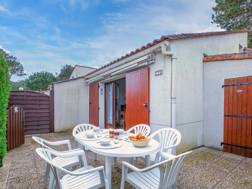 Hameau de Talaris | Boeken bij Flickmyhouse