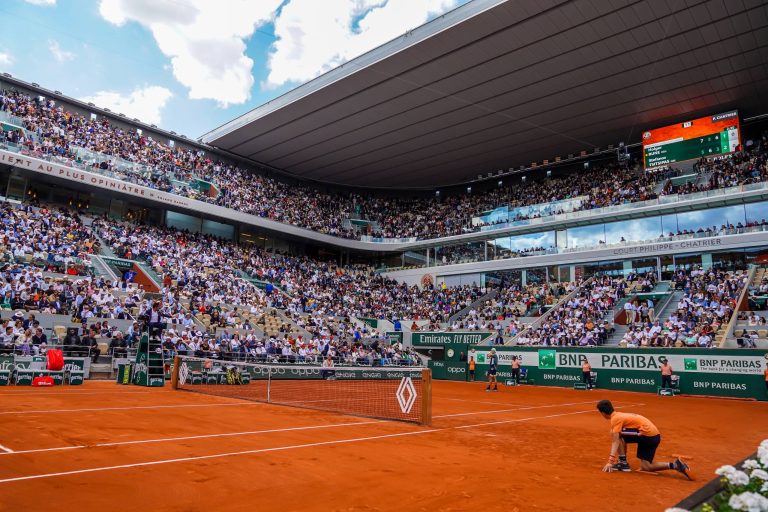 Boek Roland Garros 2025 tennis: 3e ronde Court Philippe-Chatrier (Eigen vervoer - 2 daagse) 6 Categorie 3 - avondsessie via Flickmyhouse