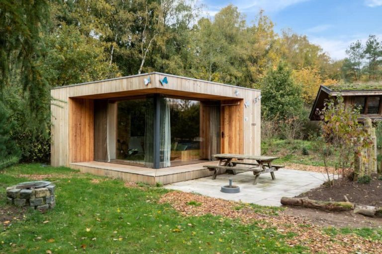 2 persoons chalet op vakantiepark nabij Nationaal Park De Hoge Veluwe