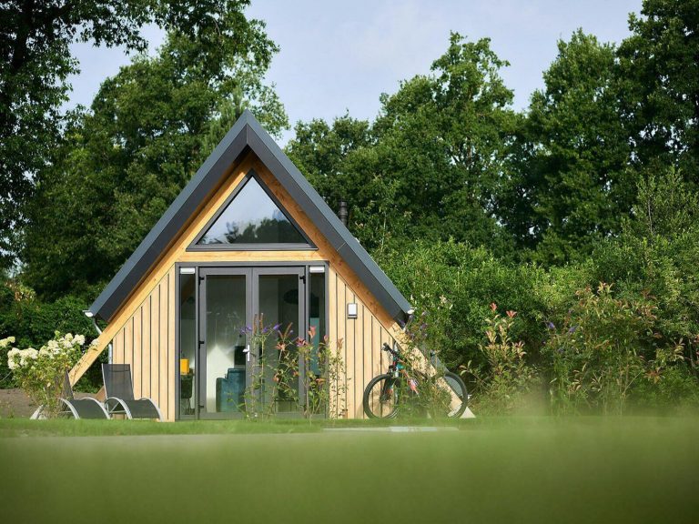 Luxe 2 persoons wellness lodge op de Veluwe - sauna - sunshower