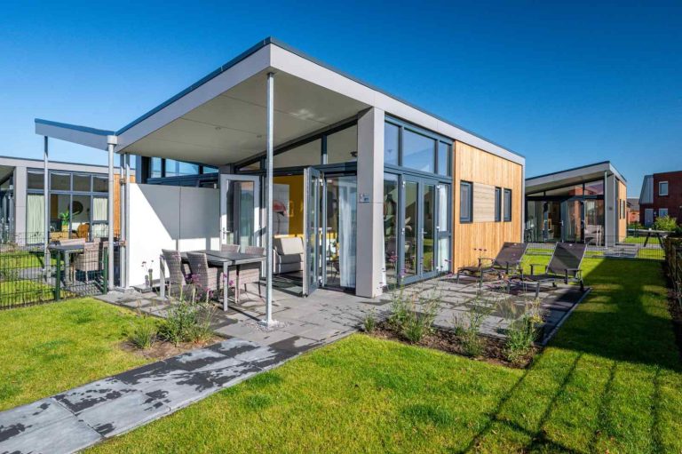 Knus en gelijkvloerse vakantielodge voor 4 personen op een fijn vakantiepark