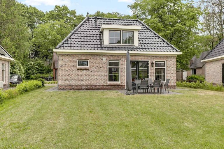 Modern 8 persoons vakantiehuis op Bungalowpark Hoge Hexel