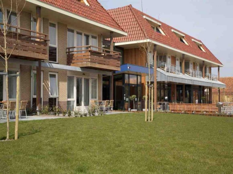 Comfortabel 4 persoons appartement in Wellness Waddenresort op Terschelling