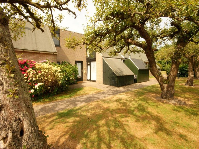 Mooi 4 persoons vakantiehuis nabij Burgh Haamstede