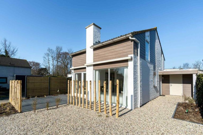 Modern en sfeervol ingericht vakantiehuis met tuin