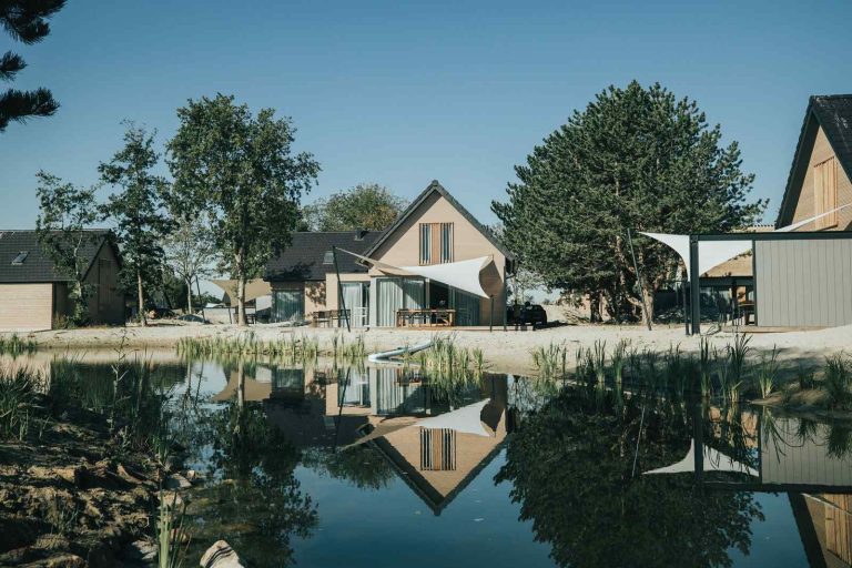 Prachtig 10 persoons vakantiehuis in Ouddorp nabij het strand.