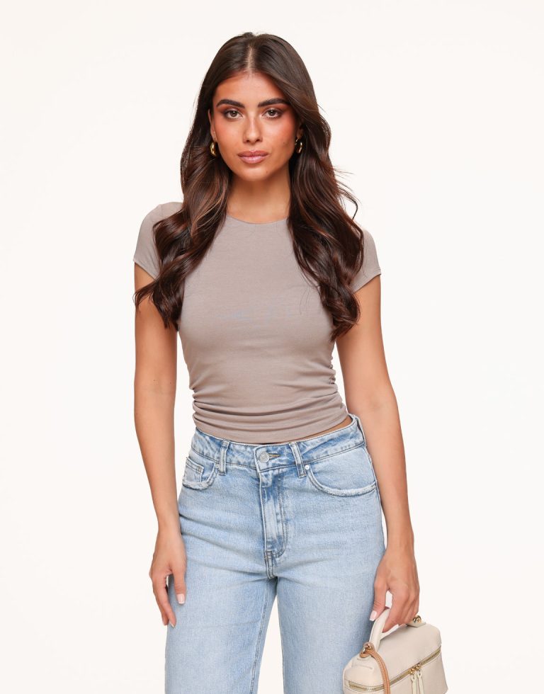 Licht Taupe Basic SS - Top | Olivia & Kate
