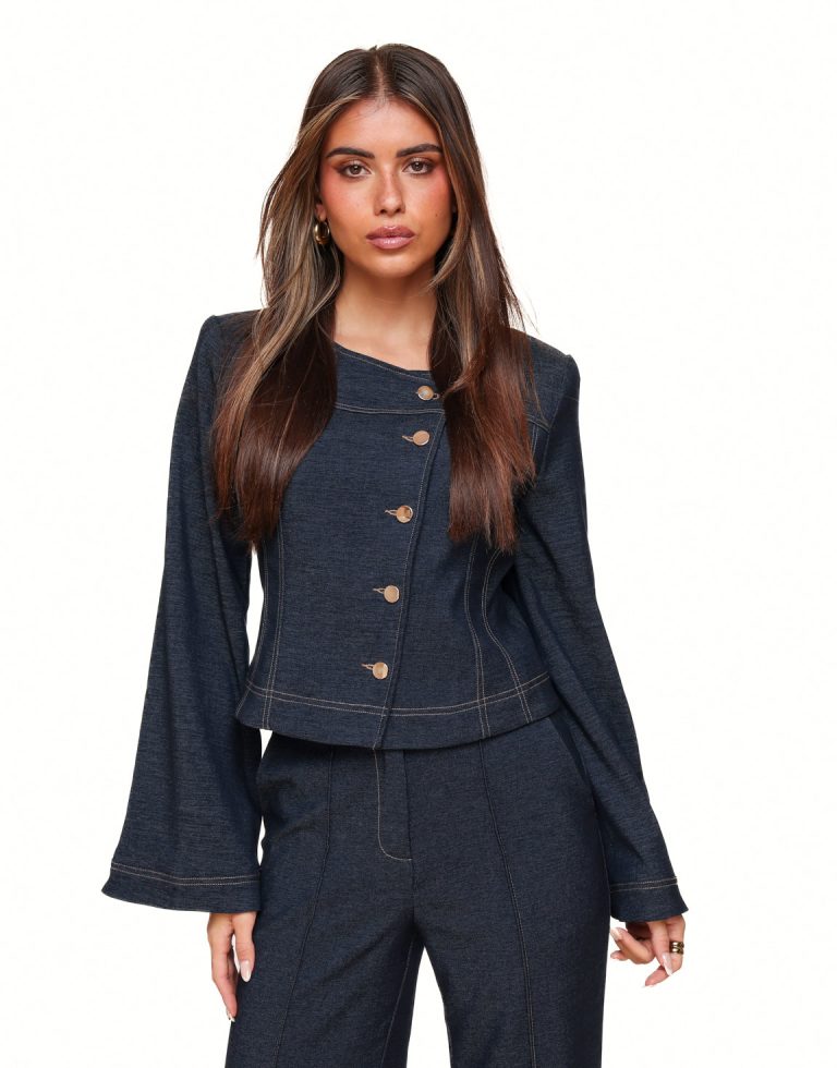 Donkerblauwe Knopen Denim - Jasje | Olivia & Kate