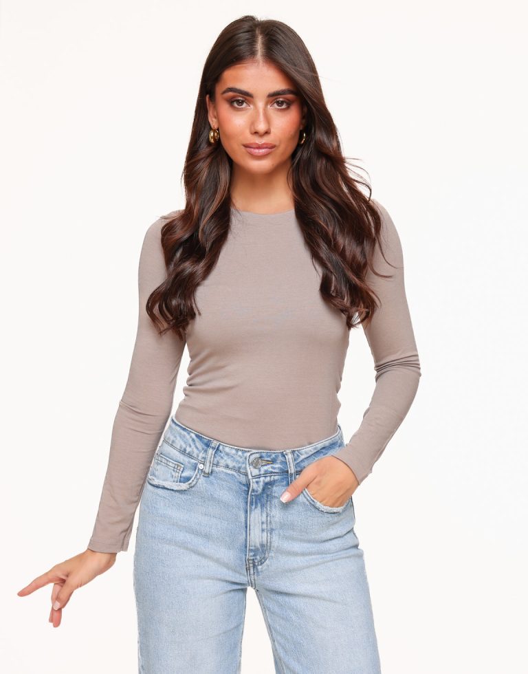 Licht Taupe Basic LS - Top | Olivia & Kate