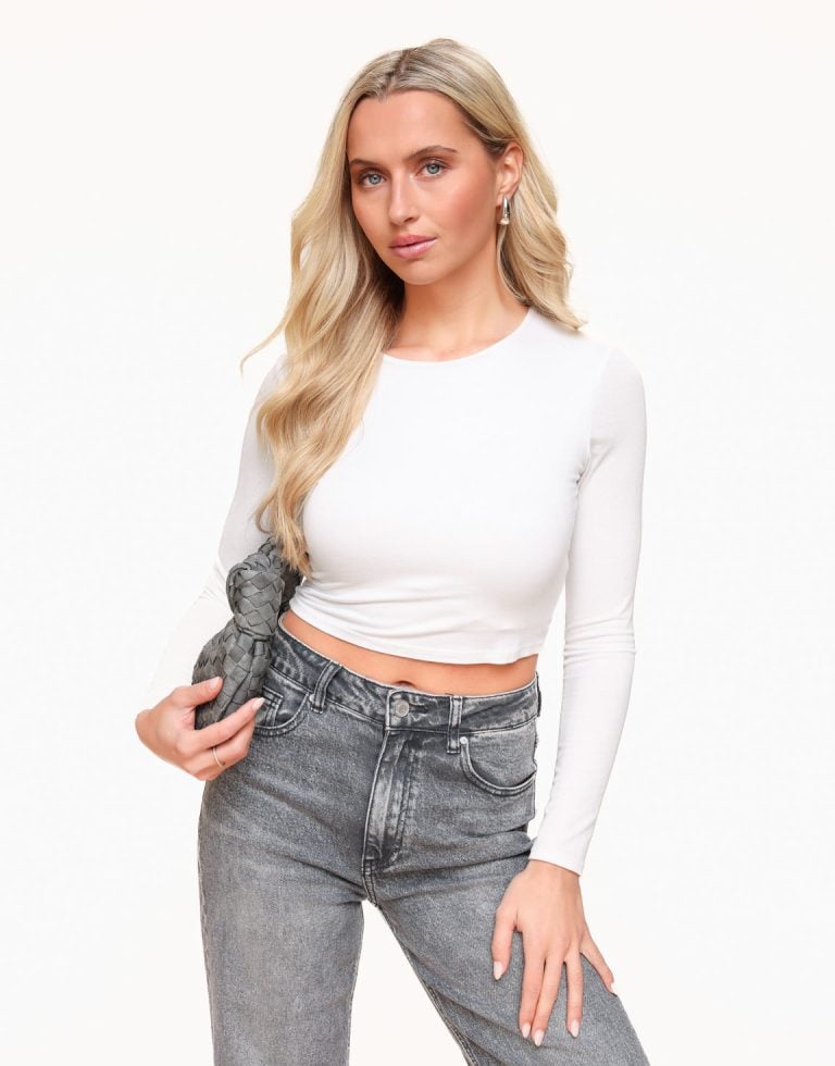 Witte Basic LS Cropped - Top | Olivia & Kate