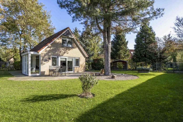 Gezellig vakantiehuis voor 4 personen met ruime tuin op vakantiepark Wighenerhorst