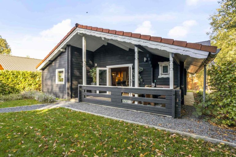 Knusse blokhut voor 6 personen op vakantiepark Wighenerhorst in Gelderland