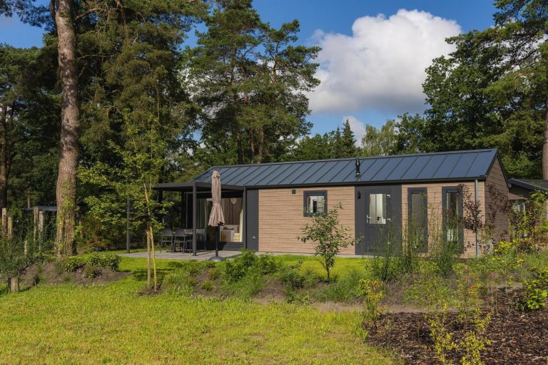 4 persoons chalet met airco op een vakantiepark in Lieren