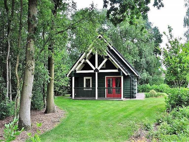Prachtige 6 persoons Amerikaanse Loghome in Drenthe.