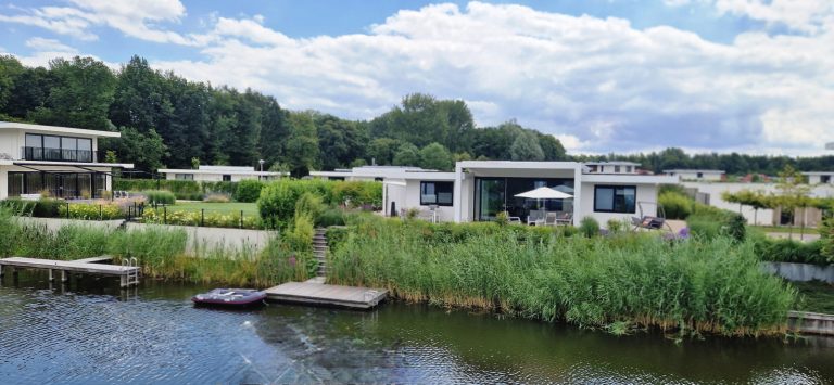 6 persoons vakantiehuis met rubberbootje