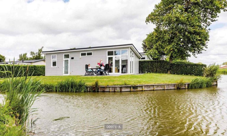 Sfeervol 5 persoons chalet op een vakantiepark in Berkhout