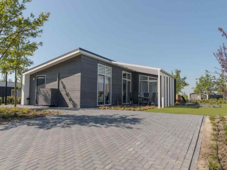 Moderne 2-persoons vakantiewoning met overdekt terras aan de Oosterschelde
