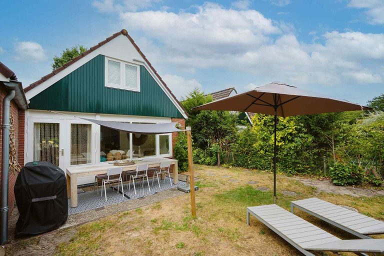 5 persoons vakantiehuis met omheinde tuin vlakbij Ouddorp en het Noordzeestrand