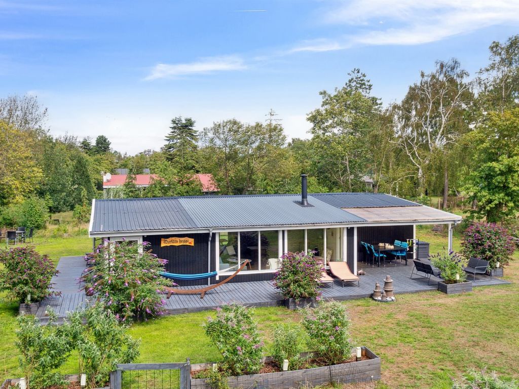 "Sakulfuer" - 390m from the sea | Boeken bij Flickmyhouse