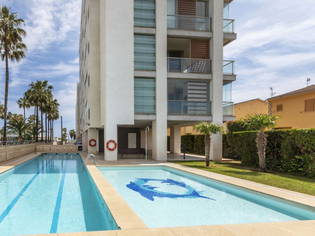 Ambassador primera línea playa | Boeken bij Flickmyhouse