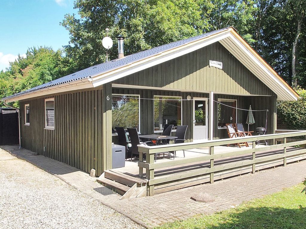 "Angret" - 200m from the sea | Boeken bij Flickmyhouse