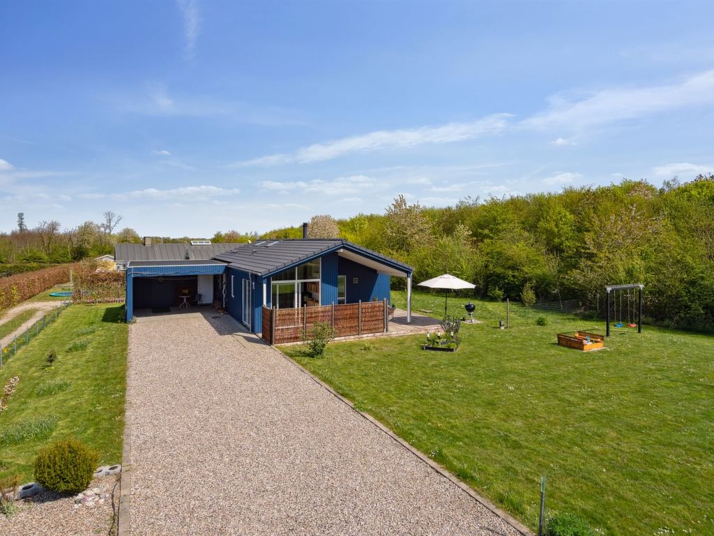 "Snari" - 700m from the sea | Boeken bij Flickmyhouse