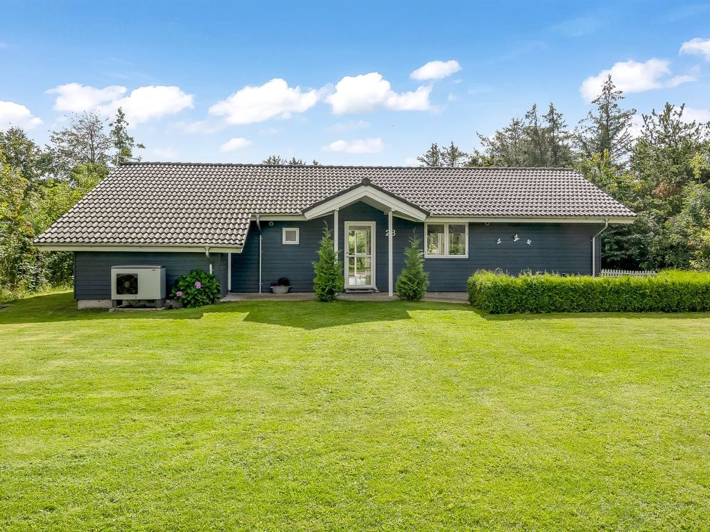 "Nauka" - 400m to the inlet | Boeken bij Flickmyhouse