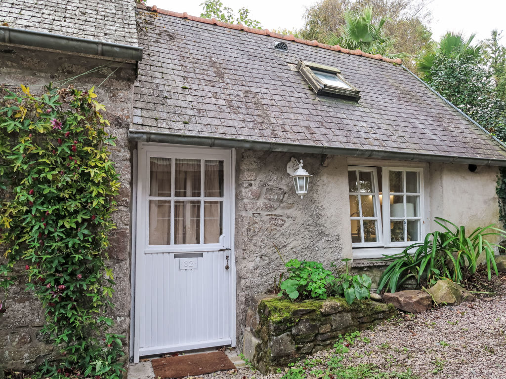 Gwenn Tiny House | Boeken bij Flickmyhouse