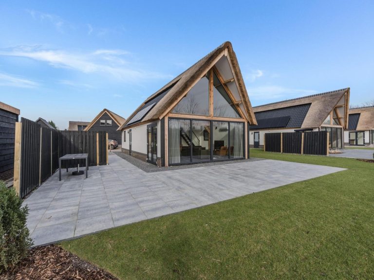 Luxe 6 persoons Farm Lodge in Baarle-Nassau