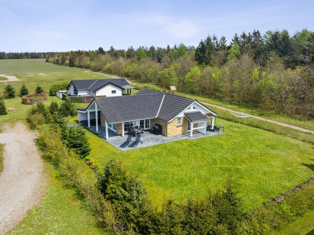 "Sippora" - 29km from the sea | Boeken bij Flickmyhouse