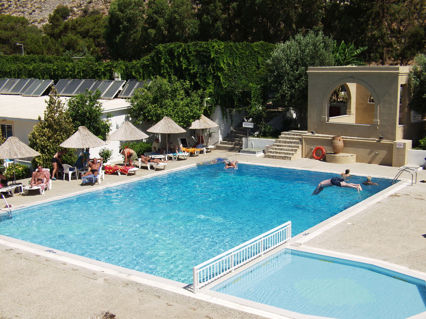 LiggingIlyssion Hotel ligt in het pittoreske Pefkos