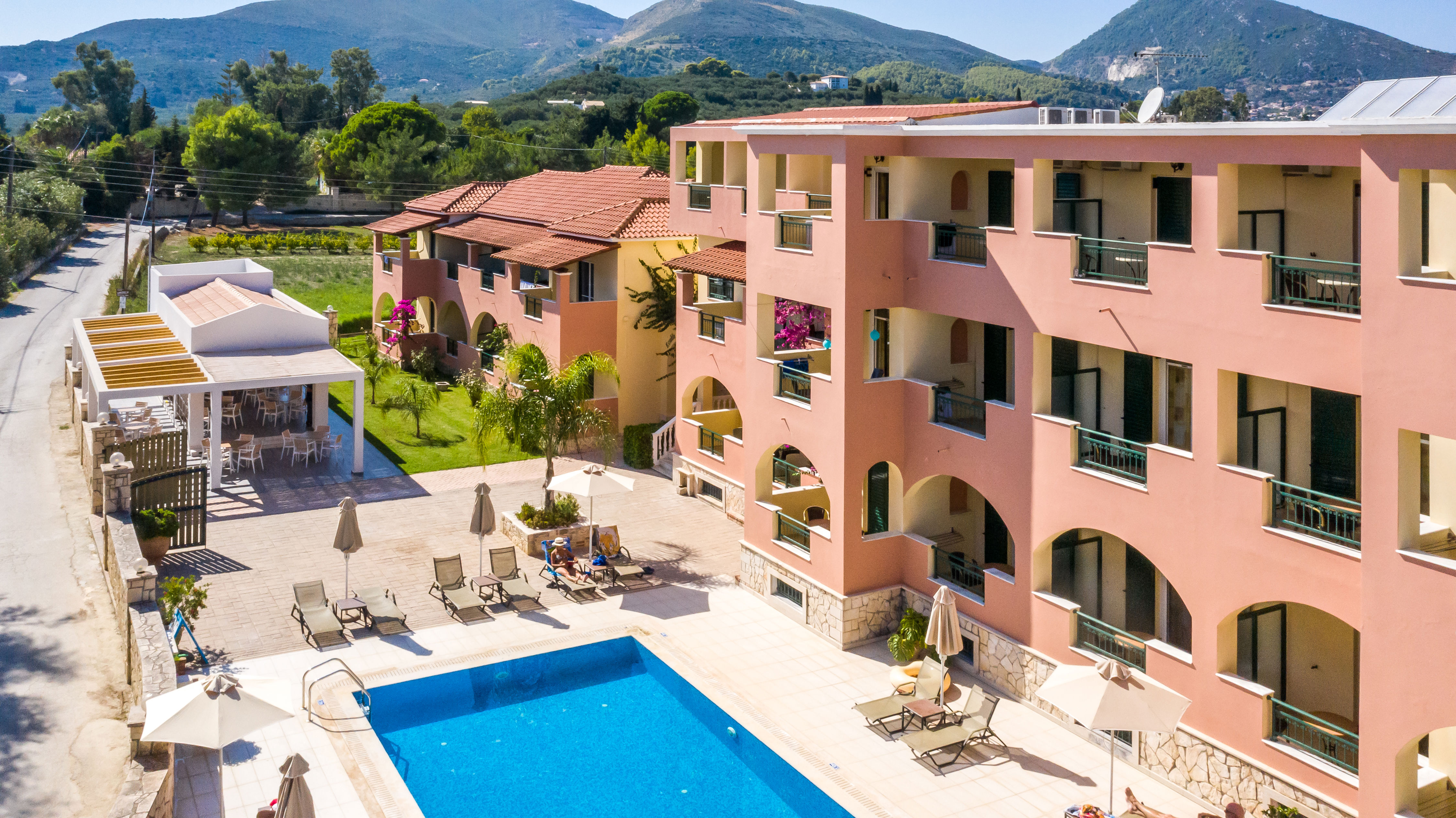 Koukla Mare | Reserveren bij Fliickmyhouse