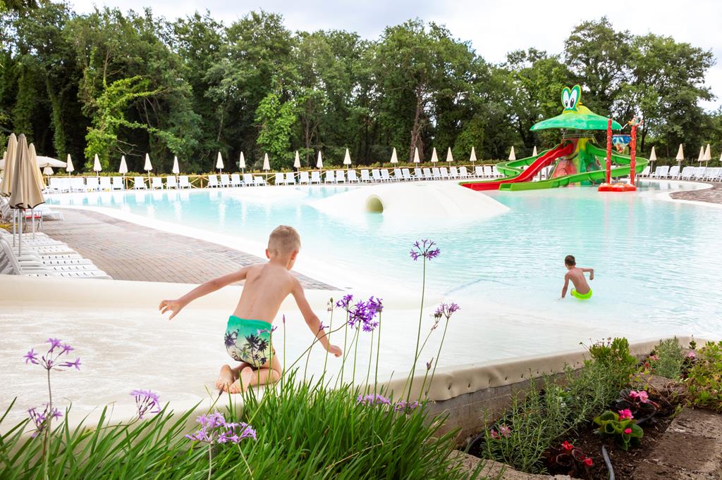 hu I Pini Village | Reserveren bij Fliickmyhouse