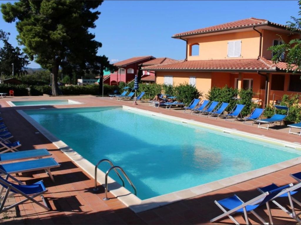 Aba Village | Boeken bij Flickmyhouse