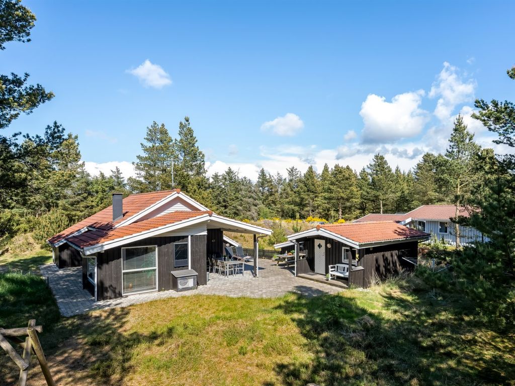 "Augustine" - 1.6km from the sea | Boeken bij Flickmyhouse