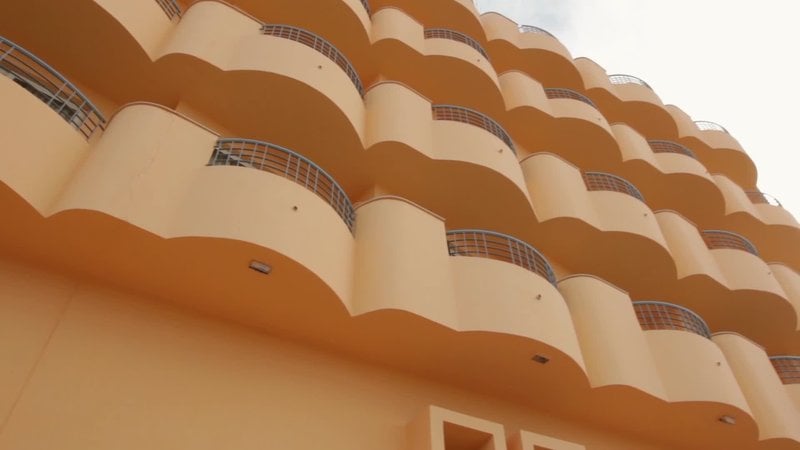 LiggingSea Garden Hotel ligt in de wijk Sakkala