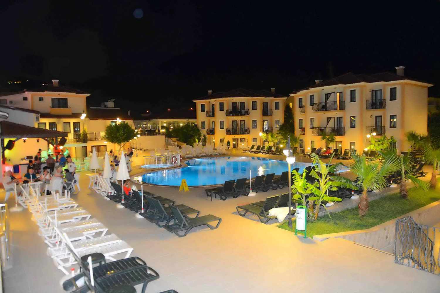 LiggingDe ligging van Marcan Resort Hotel is perfect voor wie de omgeving wil verkennen. Populaire plekken zoals het Oludeniz Tabiat Parki-strand