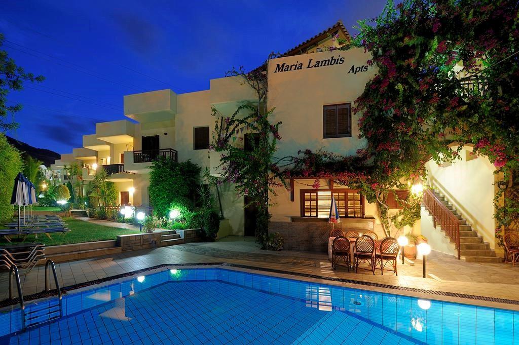 Maria Lambis | Reserveren bij Fliickmyhouse