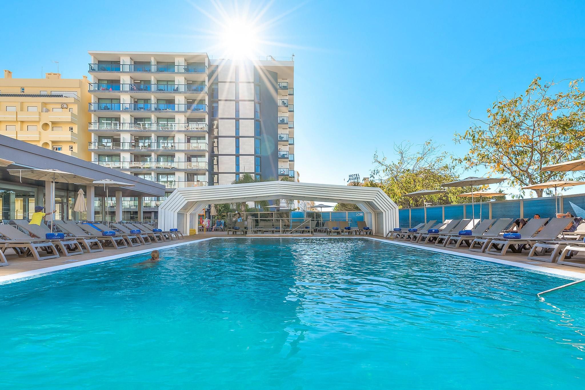 Jupiter Algarve | Reserveren bij Fliickmyhouse