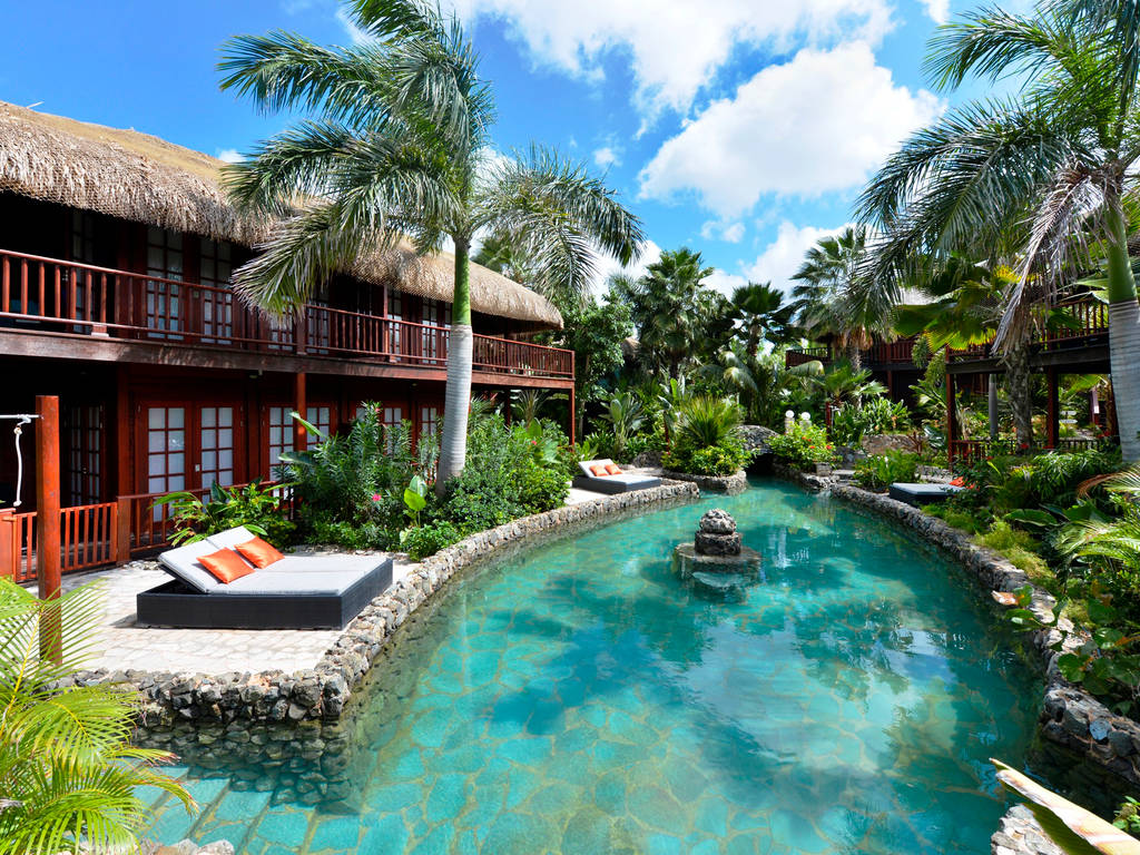 Van der Valk Kontiki Beach Resort | Reserveren bij Fliickmyhouse