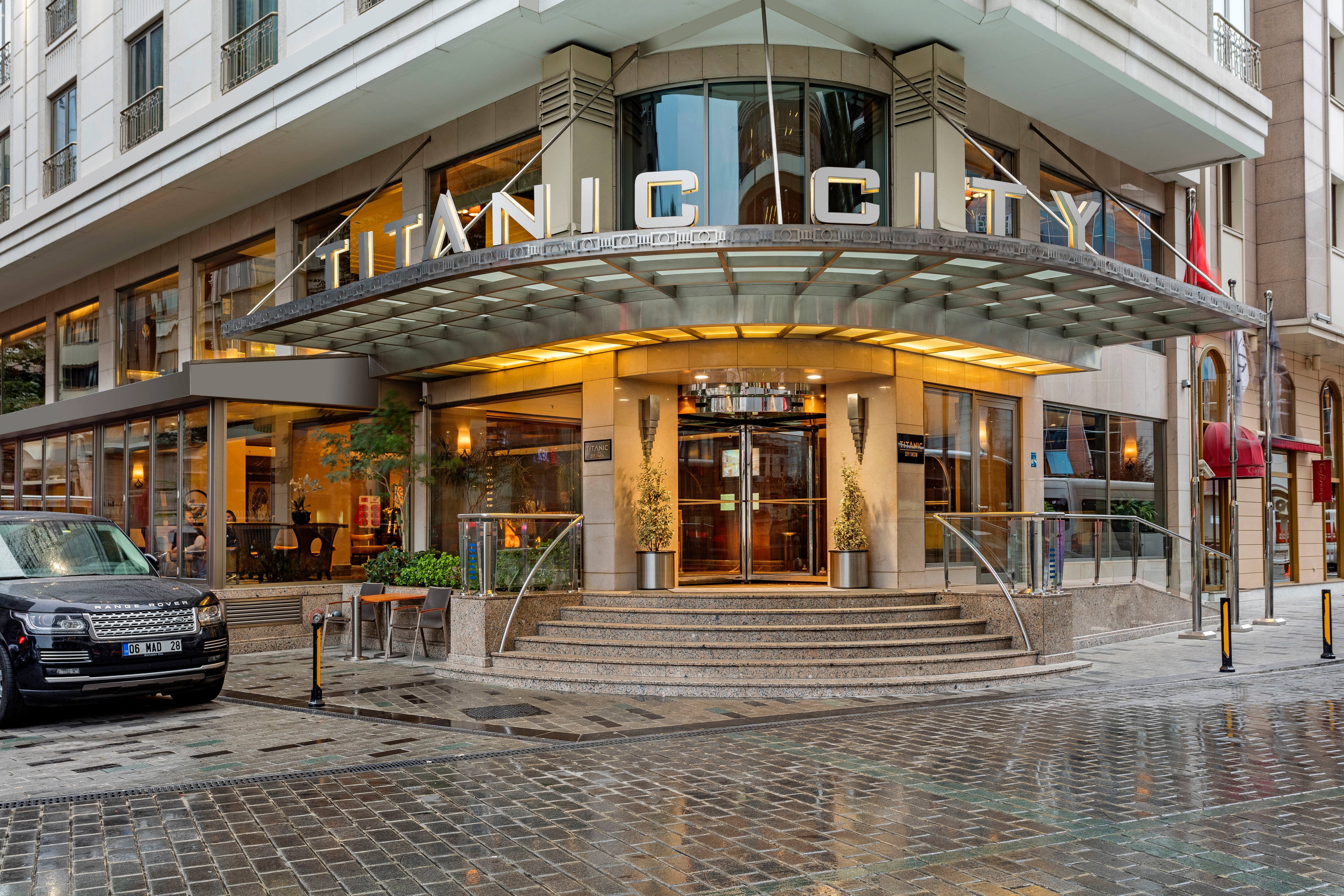 Titanic City Taksim | Reserveren bij Fliickmyhouse