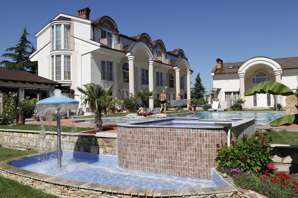 Aleksandar Villa | Reserveren bij Fliickmyhouse